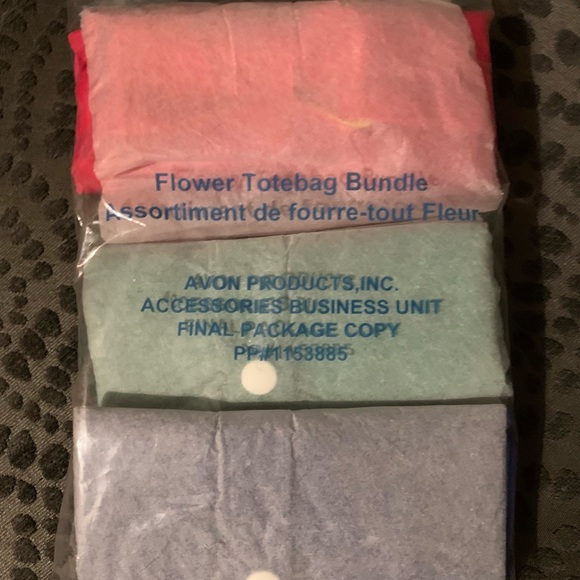 Floral Totebag Bundle, Set of 3 , NWT, Polyester - Picture 10 of 15